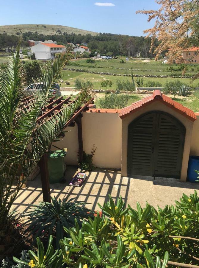 Apartman Ankica Vir Luaran gambar